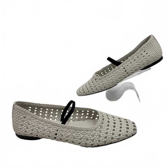 Vince Shoes - Vince White Leather Vivian Mary Jane Flat | Women’s US9.5